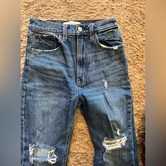 ABERCROMBIE & FITCH “the ankle straight ultra high rise” JEANS 26/2 l - Picture 3 of 6
